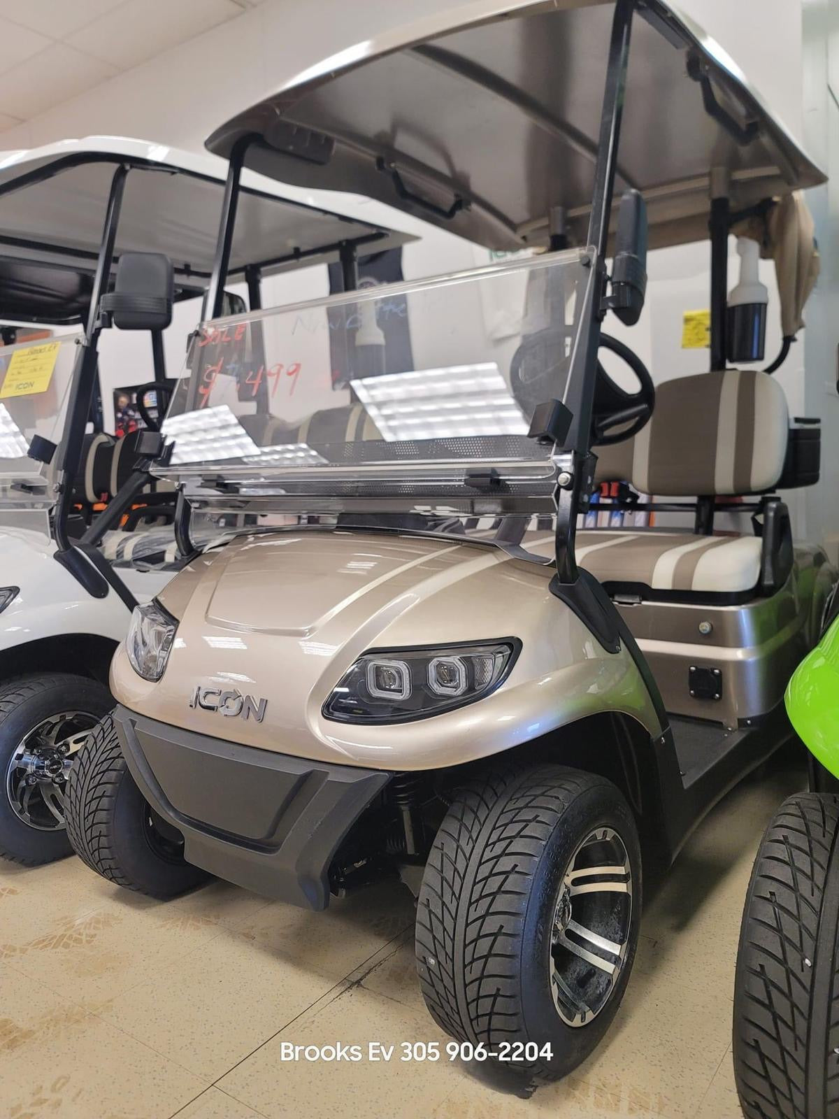 2025 Icon i20 Golf carts