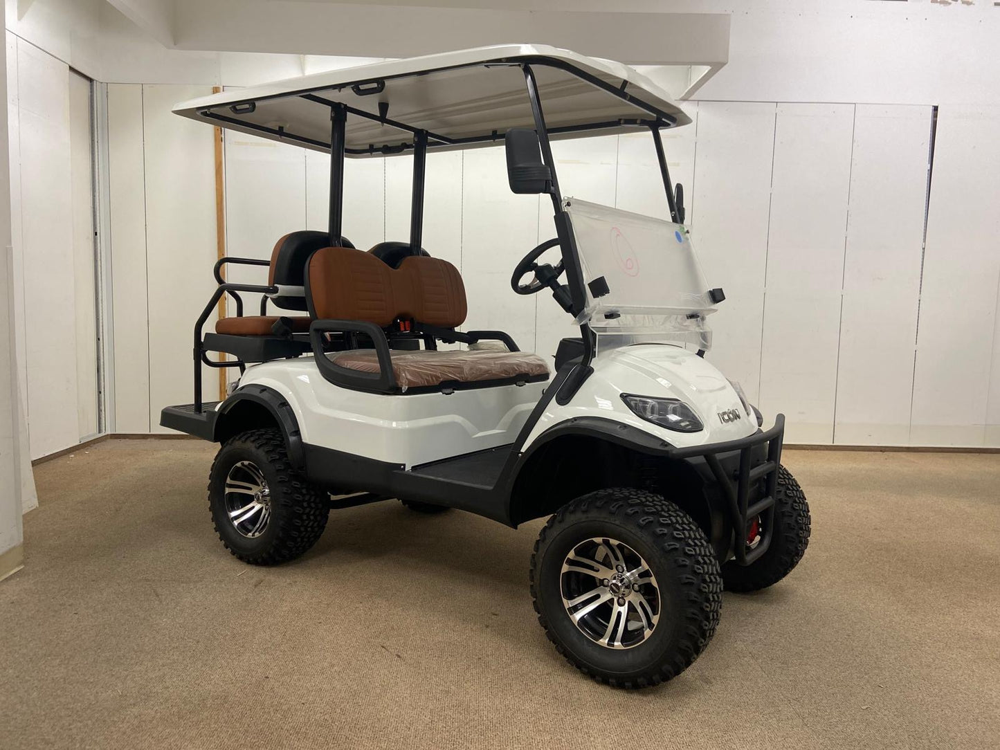 2025 i40L Icon Golf Cart