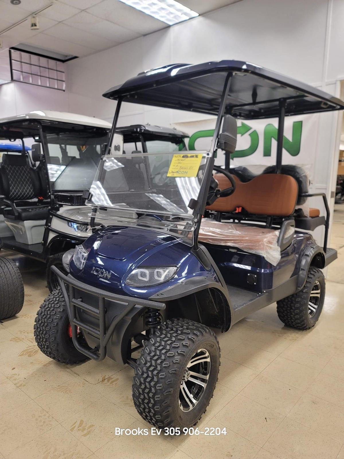 2025 i40L Icon Golf Cart