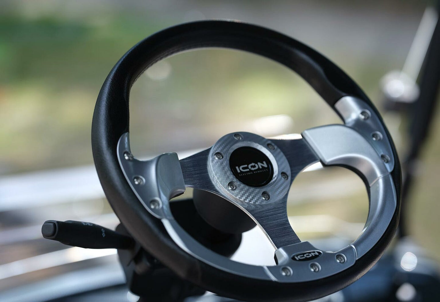 2025 Icon G40 gas golf cart
