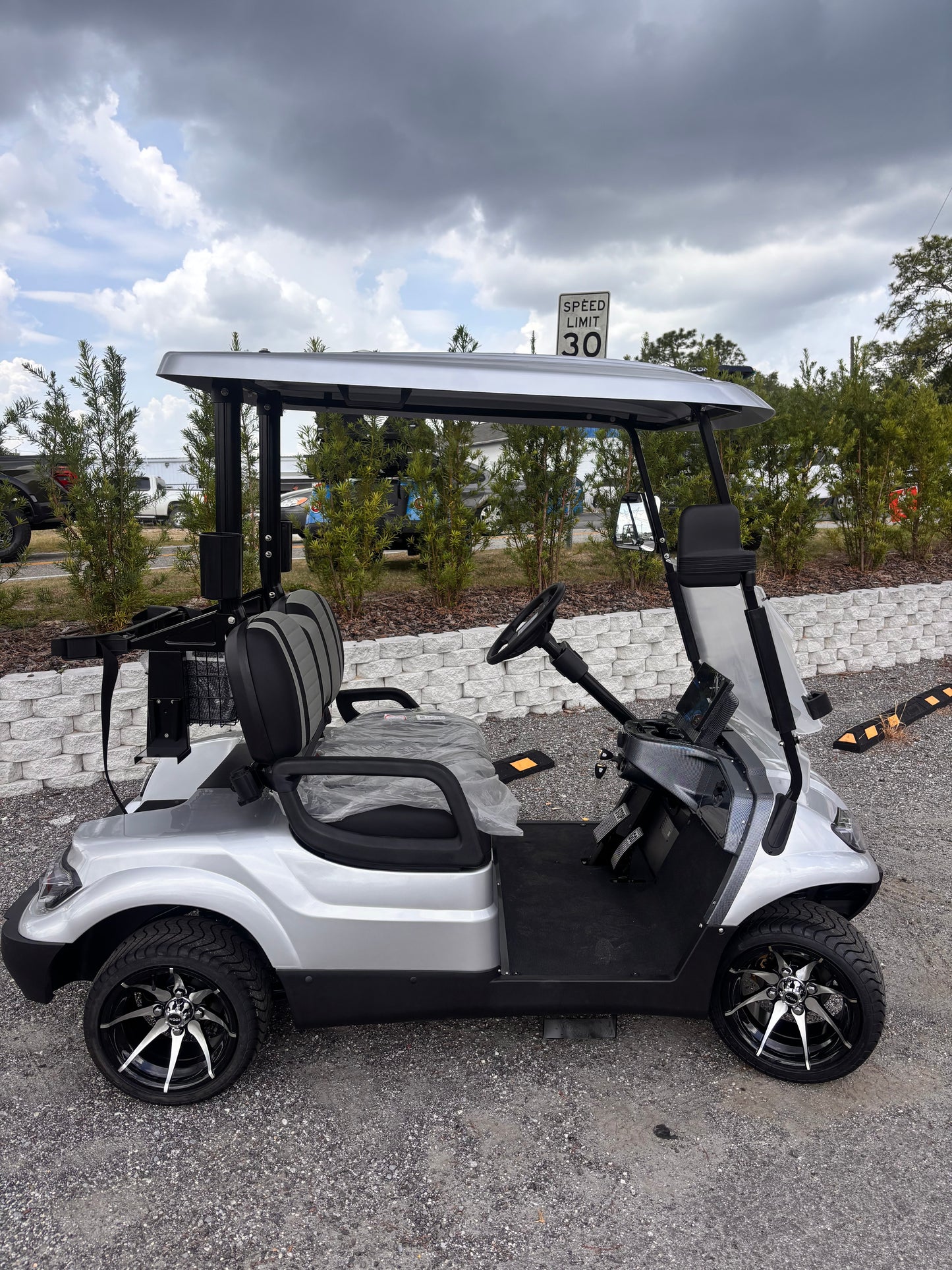 Silver i20 Icon 2025