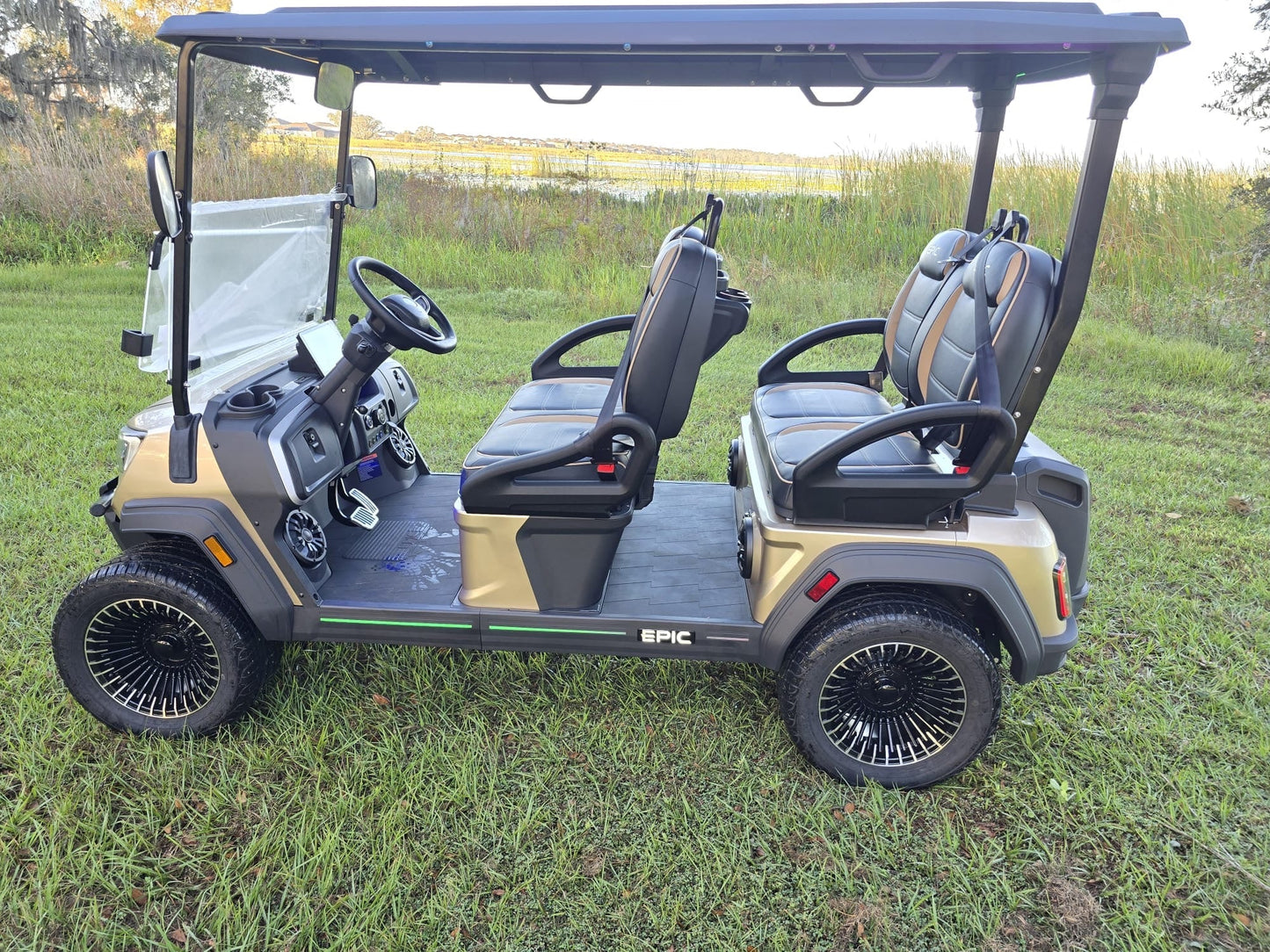 EPIC E40FX golf cart