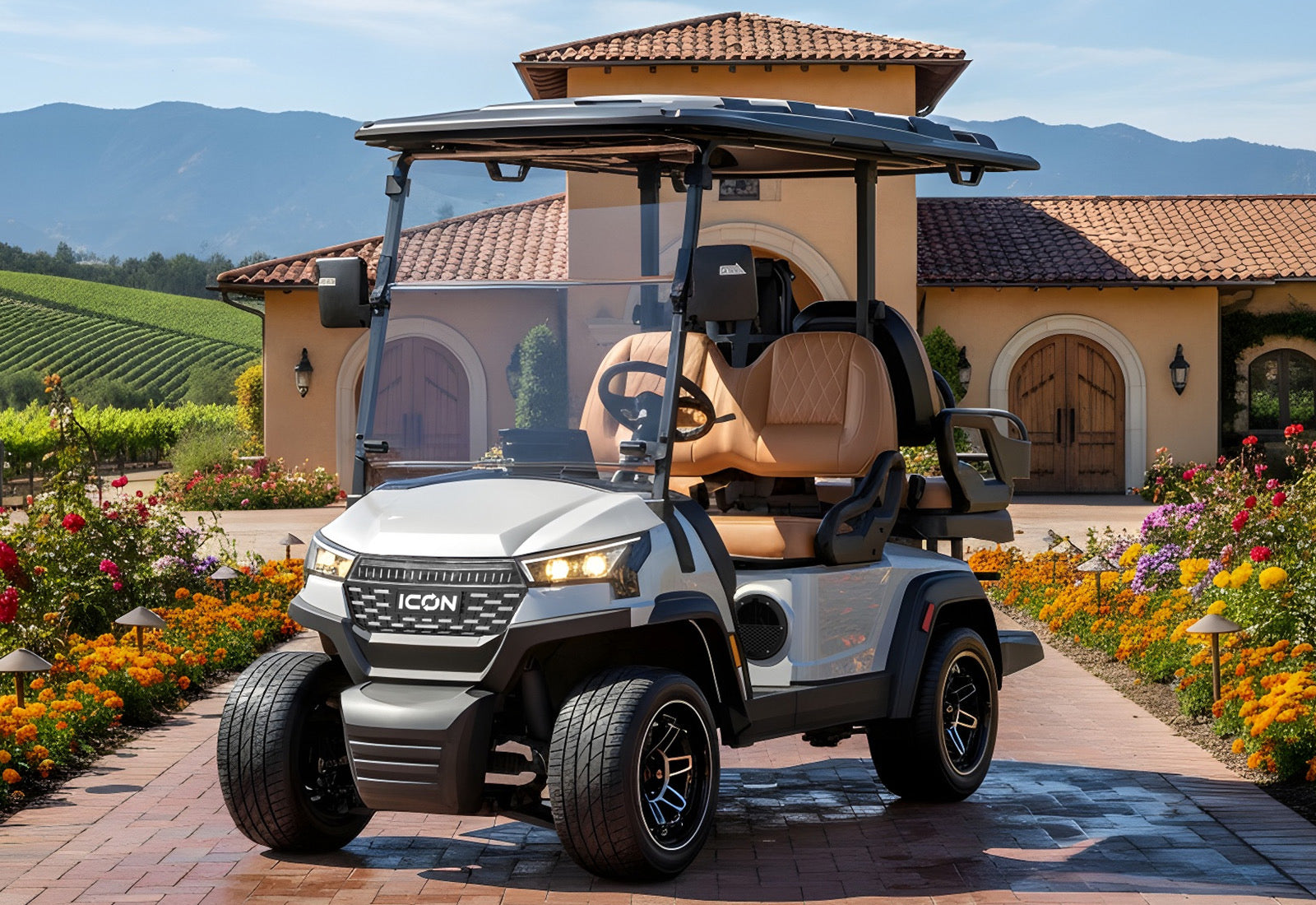 4-Seater golf cart rental — White lithium ICON i40X