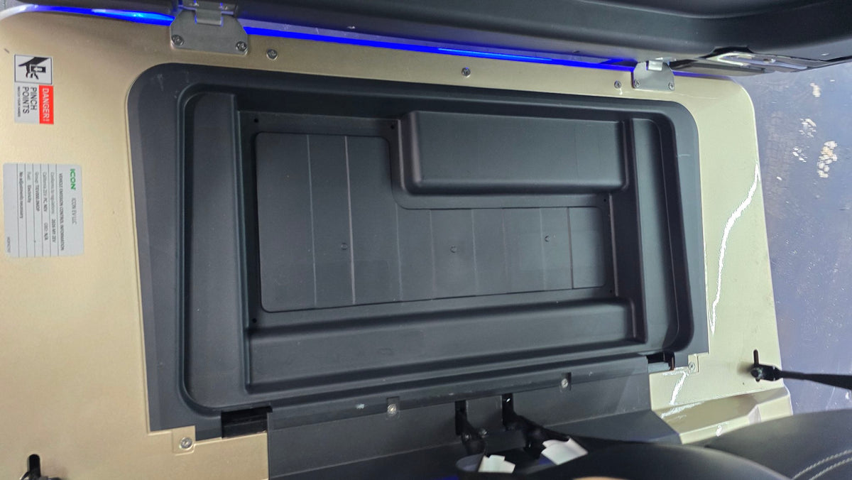 2026 EPIC E20FX under-seat storage