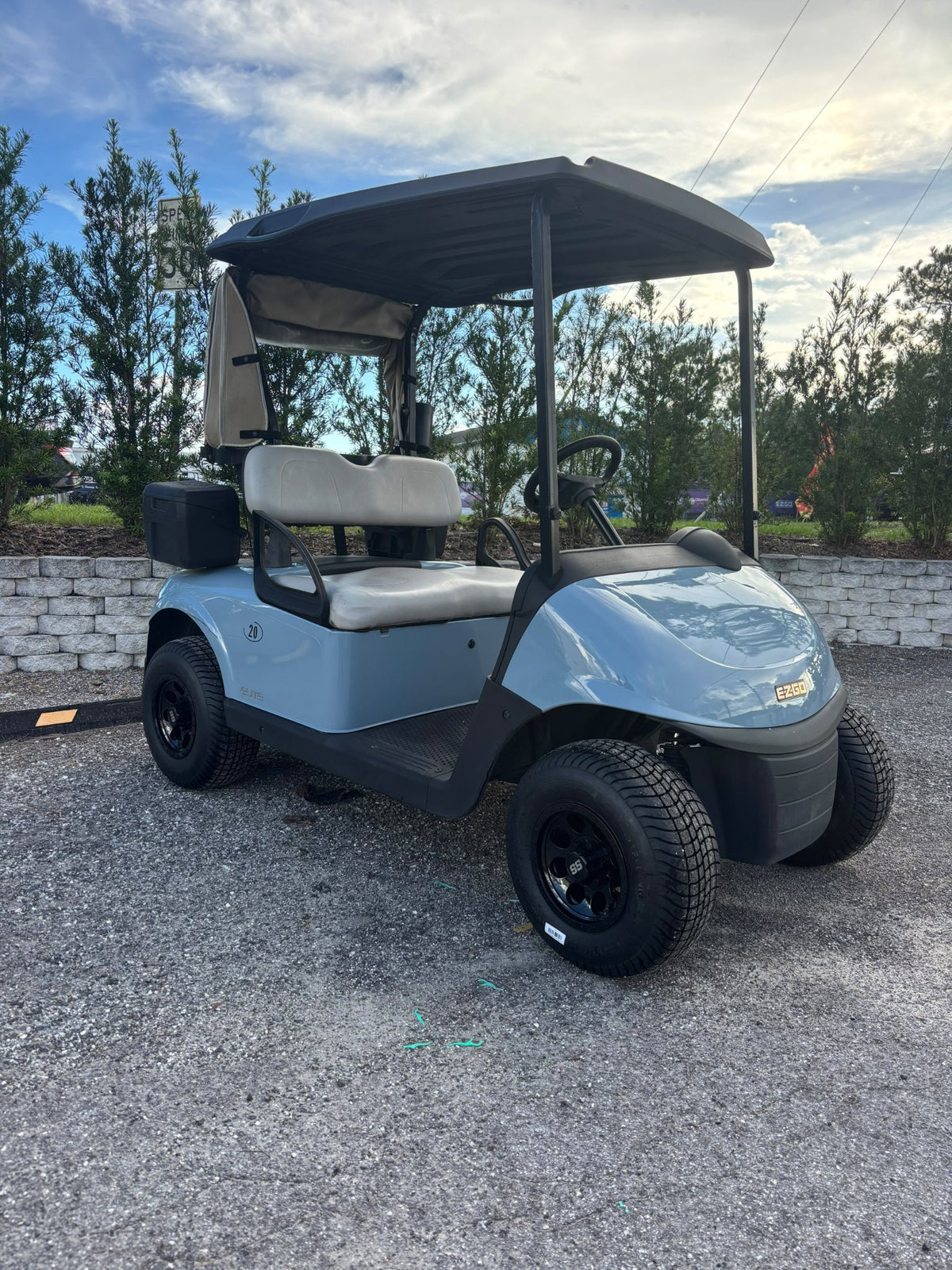 2021 E-Z-GO RXV Elite Light Blue — front three-quarter view