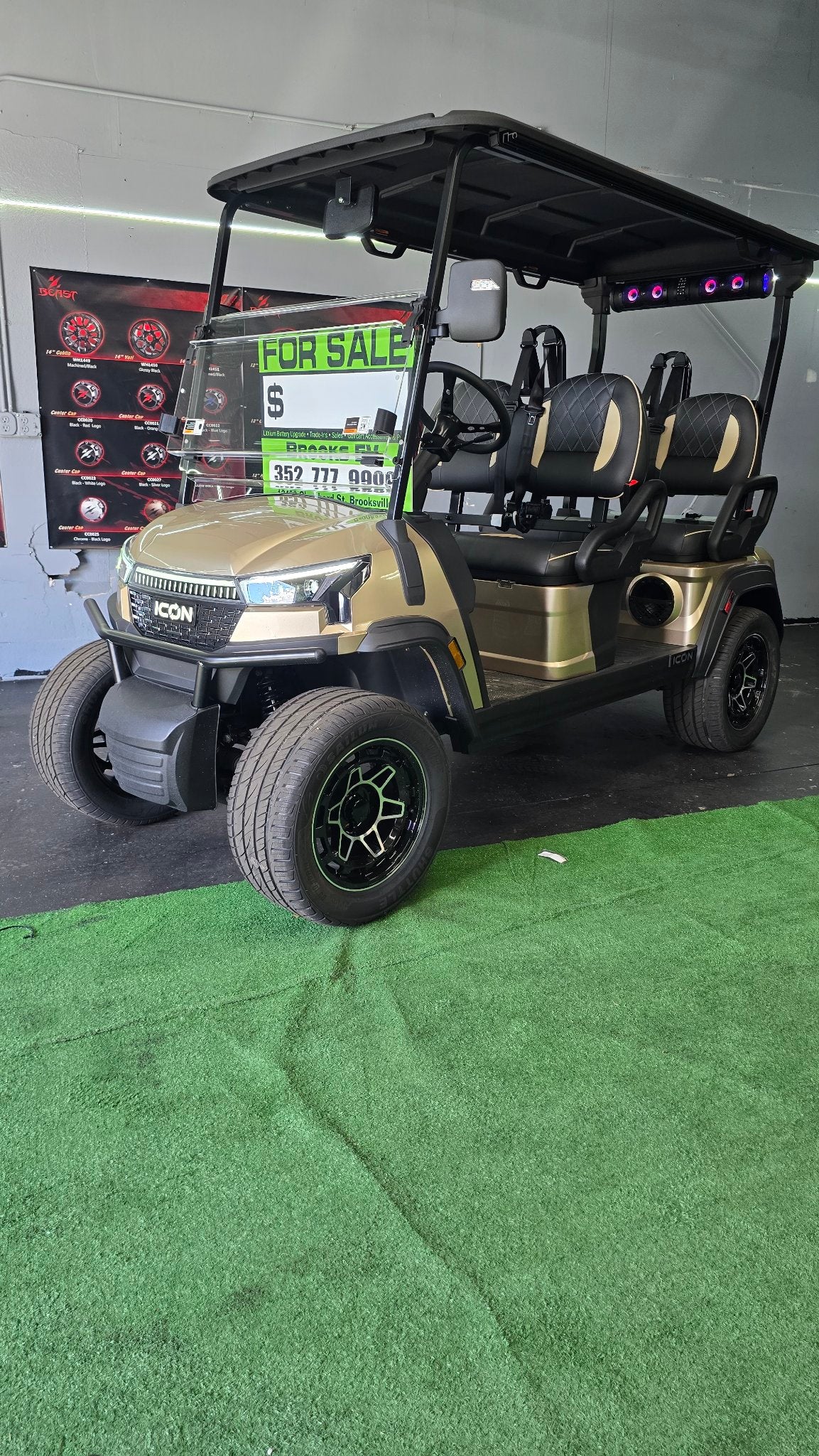 2026 ICON i40FX Champagne — front angle