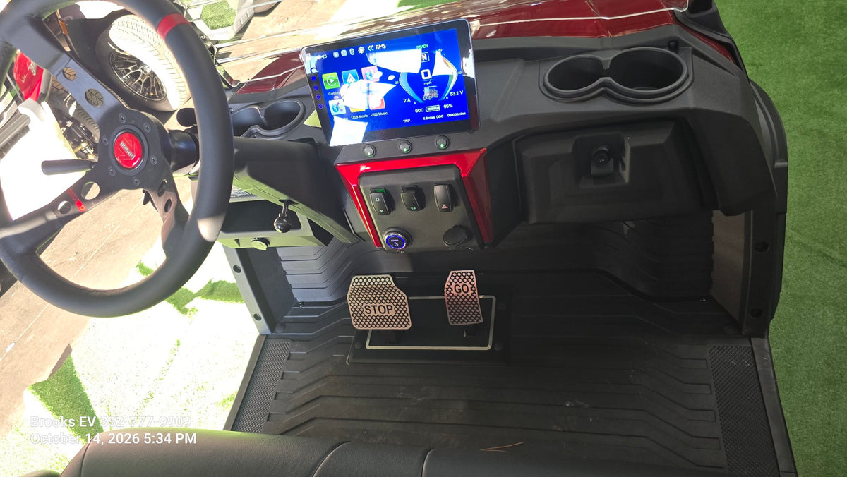 2026 ICON i40FX Sangria — dash display