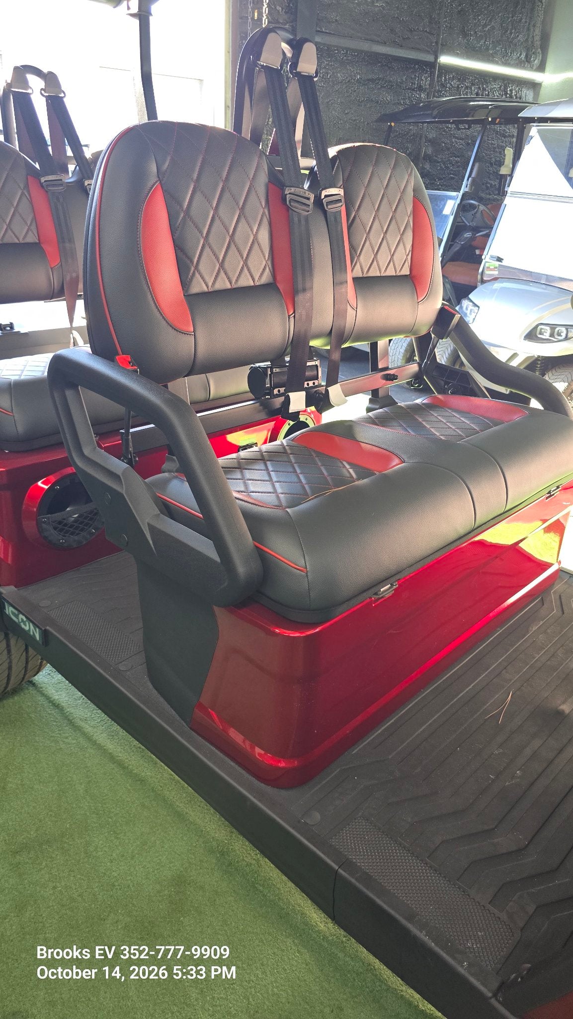 2026 ICON i40FX Sangria — rear seat close-up