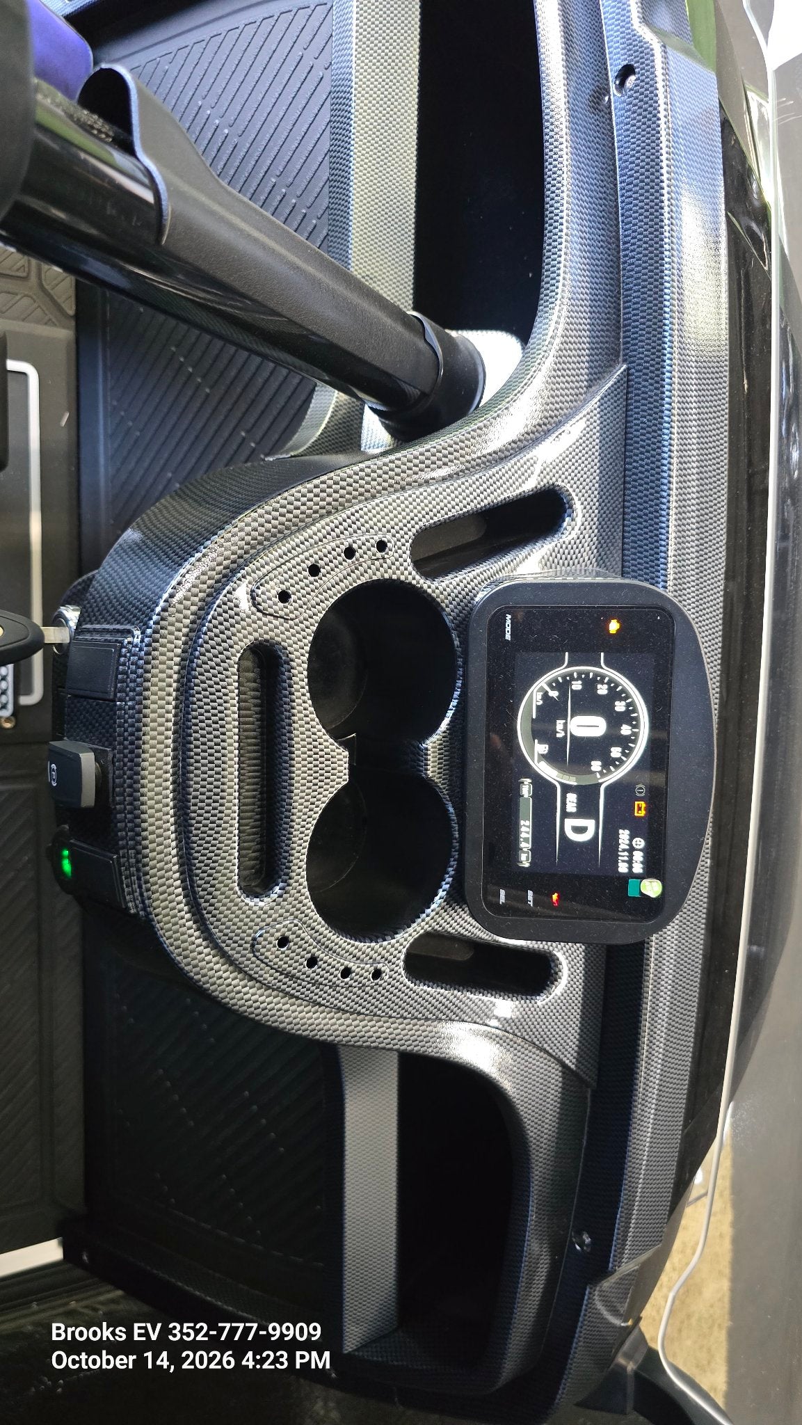 2025 ICON G60 Black — dash close-up