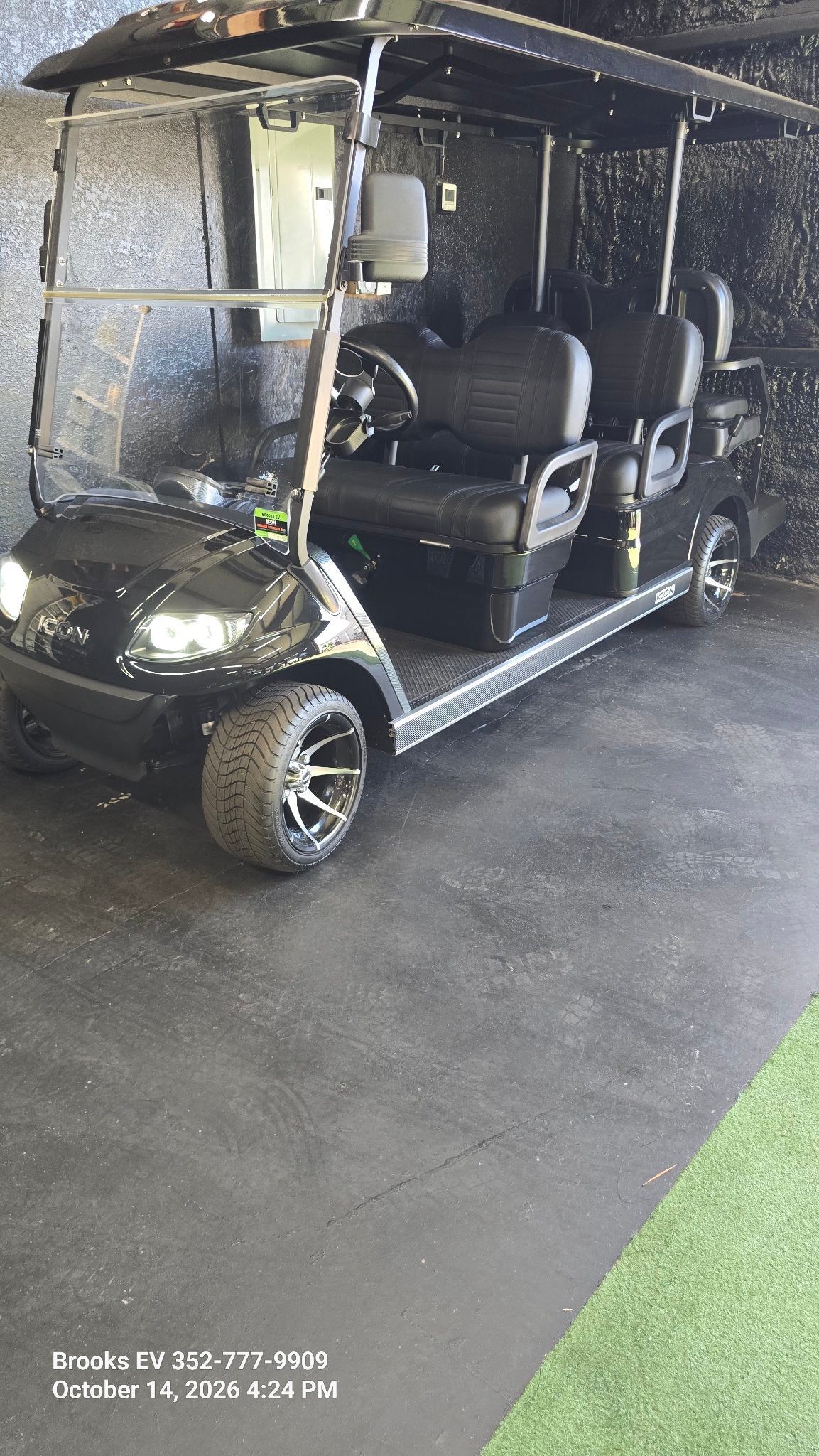 2025 ICON G60 Black — front three-quarter view