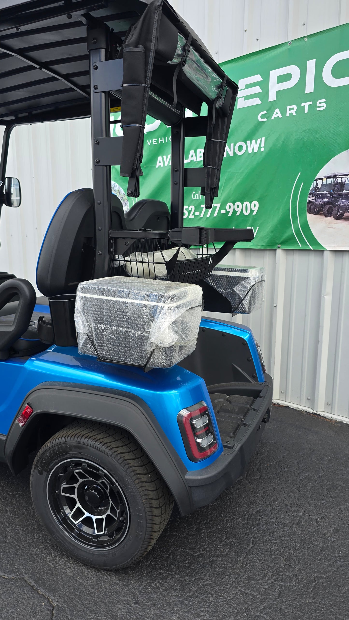 2026 ICON i20X — Electric Blue · 2 Passenger Lithium