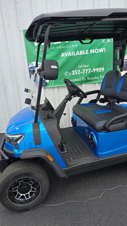 2026 ICON i20X — Electric Blue · 2 Passenger Lithium
