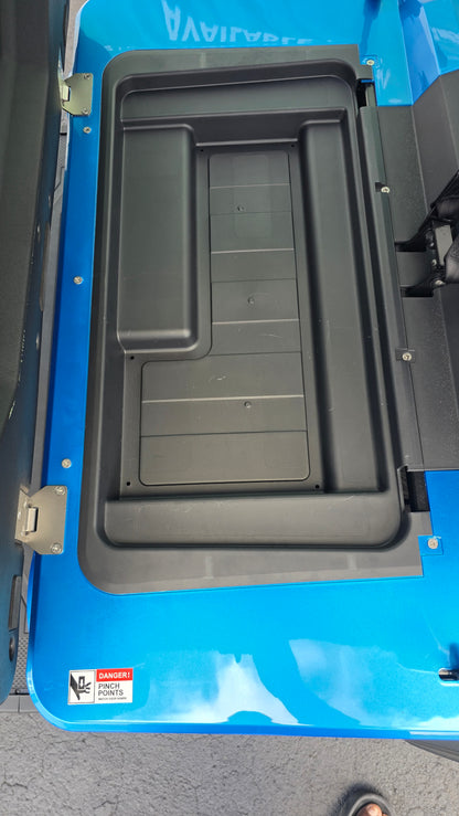 2026 ICON i40X — Electric Blue · 4 Passenger Lithium