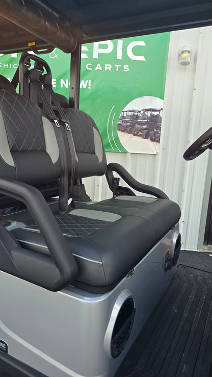 2026 ICON i40X — Silver · 4 Passenger Lithium
