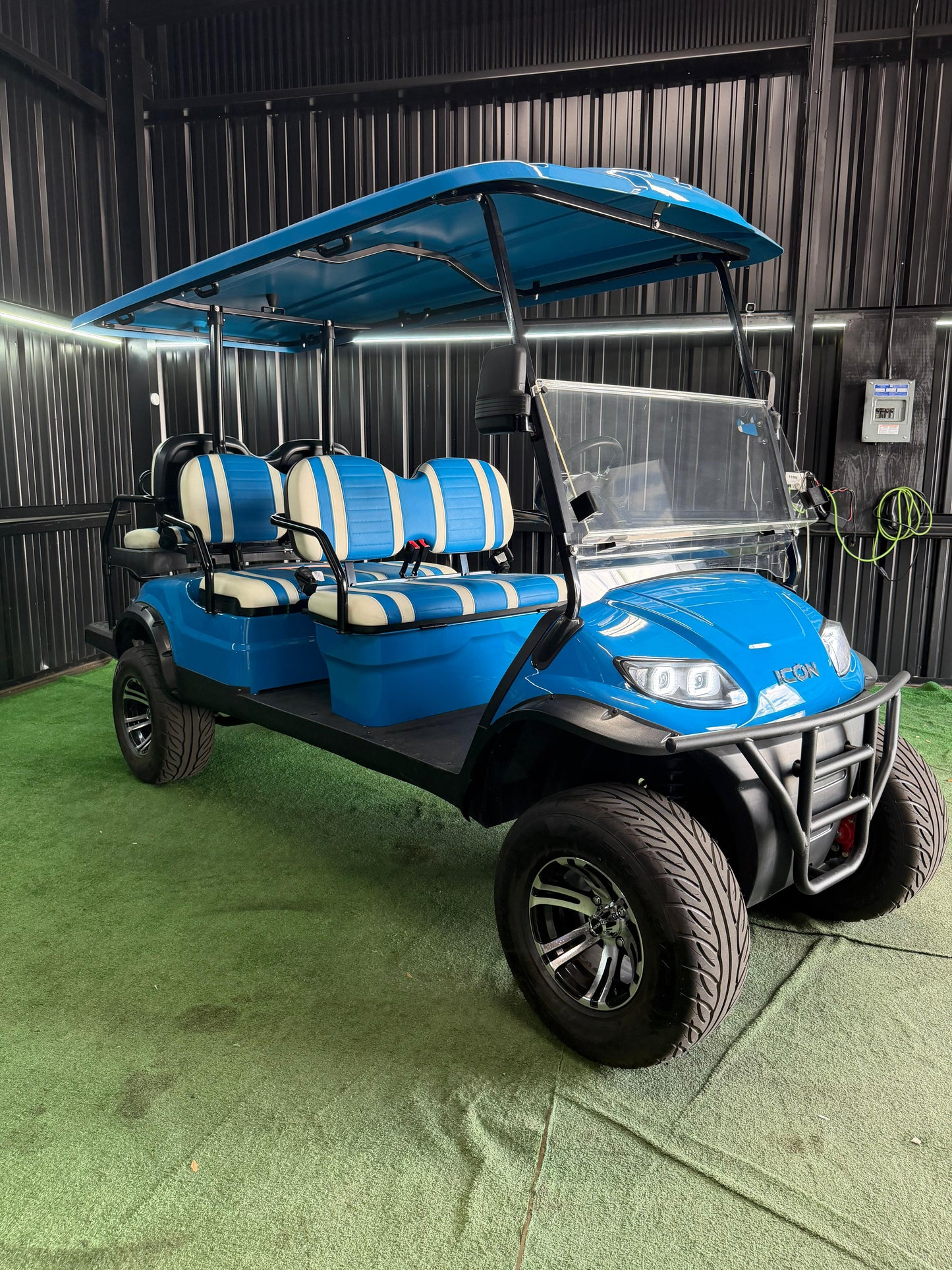 SOLD — Pre-Owned ICON i60L — 6 Passenger Lithium Lifted