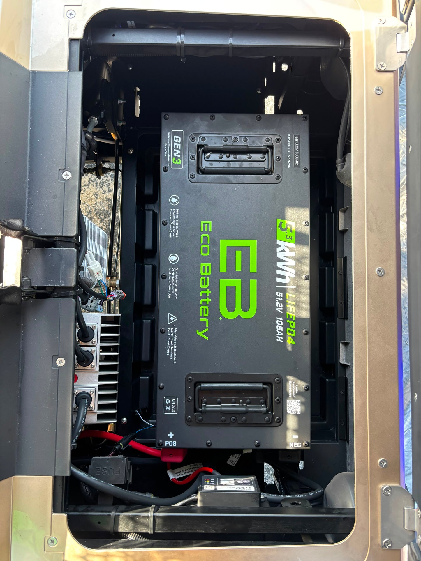 2026 EPIC E20FX — Cashmere · 2 Passenger