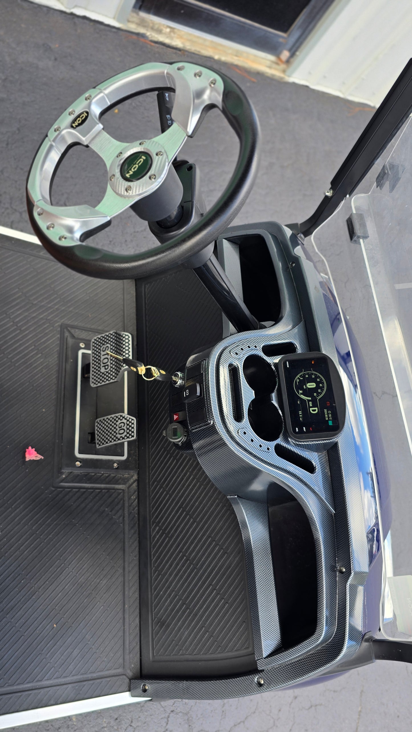 ICON G60 Gas — Navy Blue · 6 Passenger
