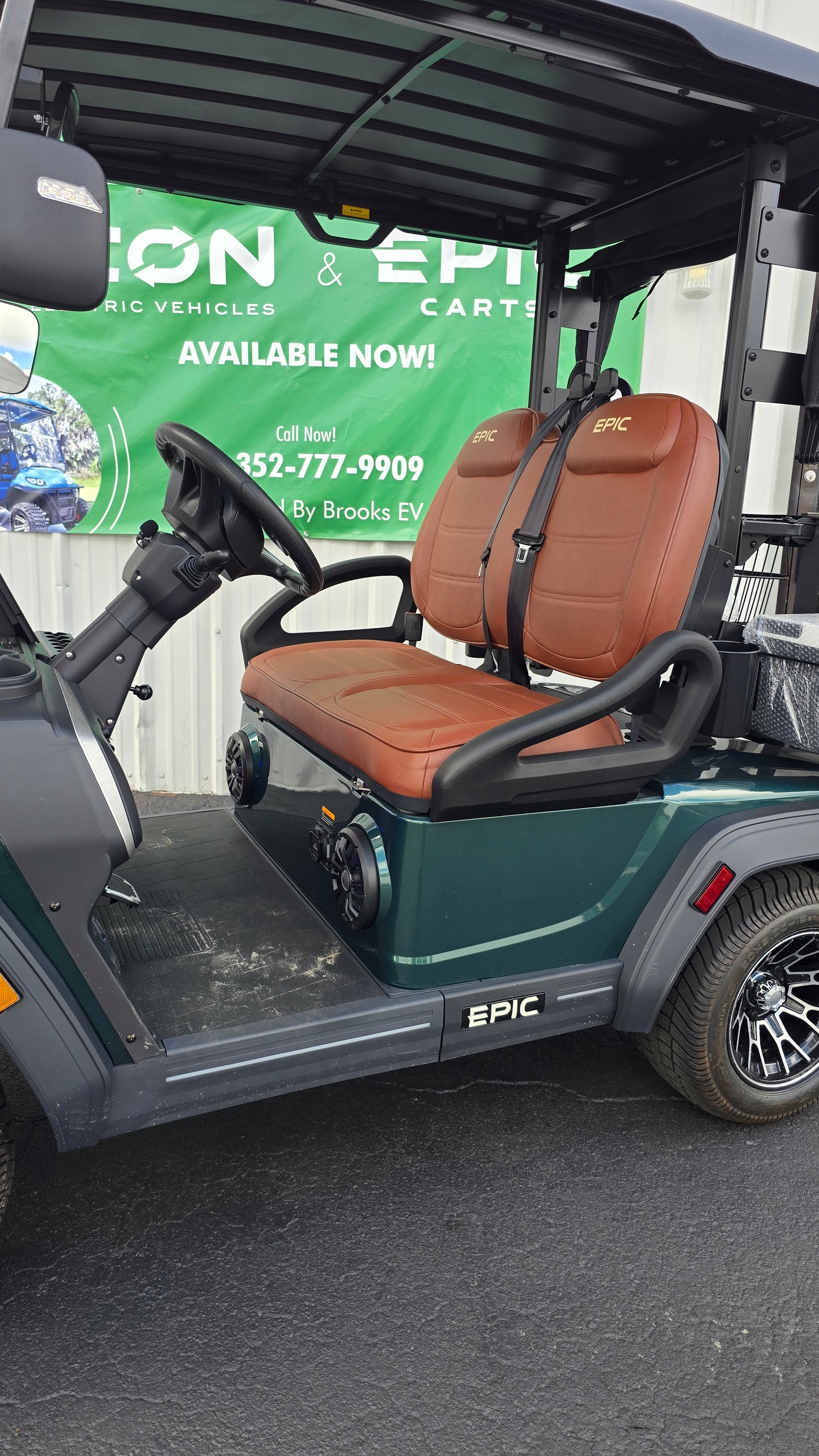 2026 EPIC E20FX — Forest Green · 2 Passenger