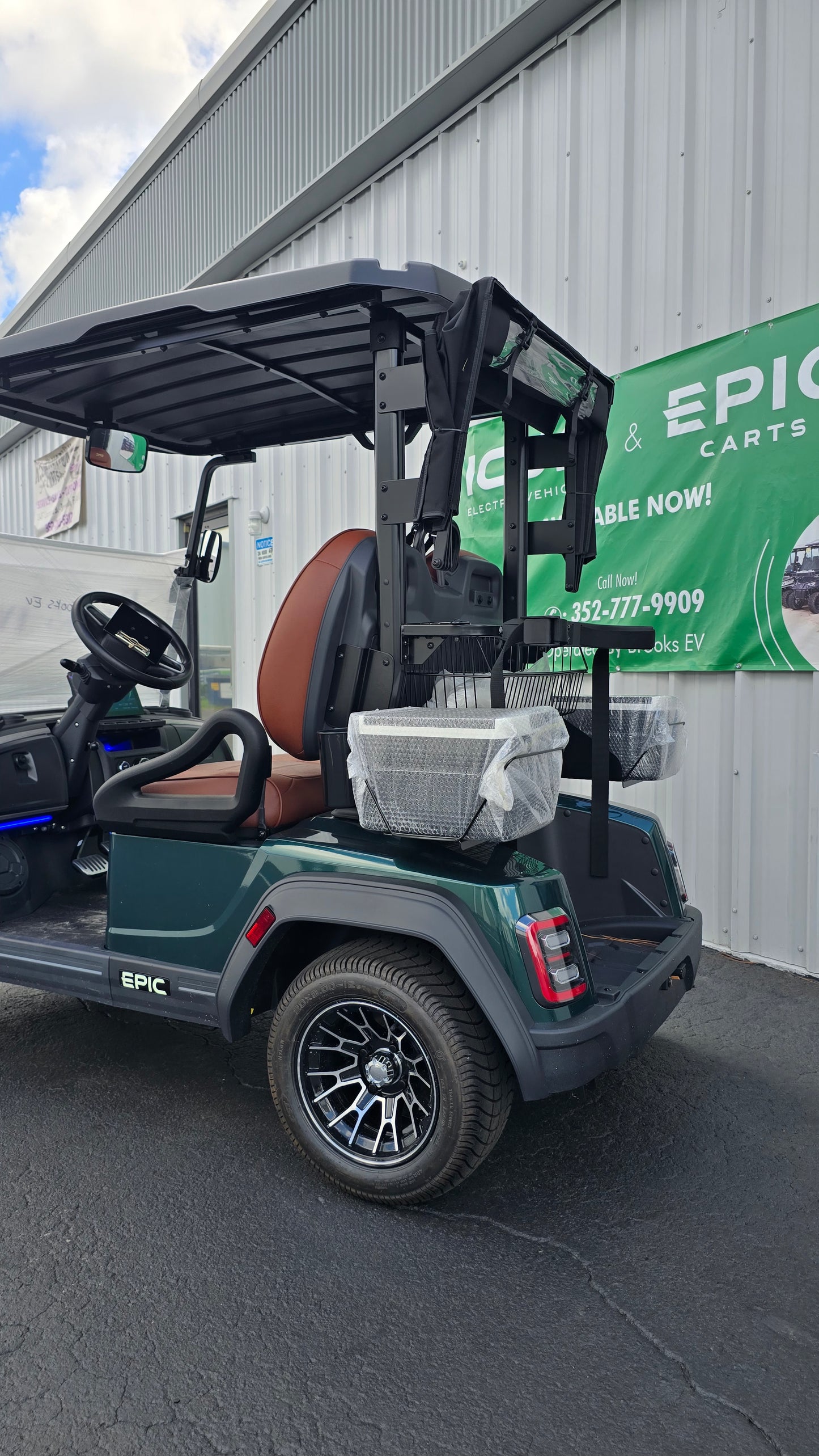 2026 EPIC E20FX — Forest Green · 2 Passenger