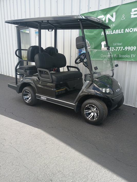 2025 ICON G40 Gas — Black · 4 Passenger